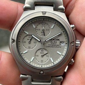 Alba Roox Chronograph Quartz watch V657-0A90, case no.0D3272, made in Japan.