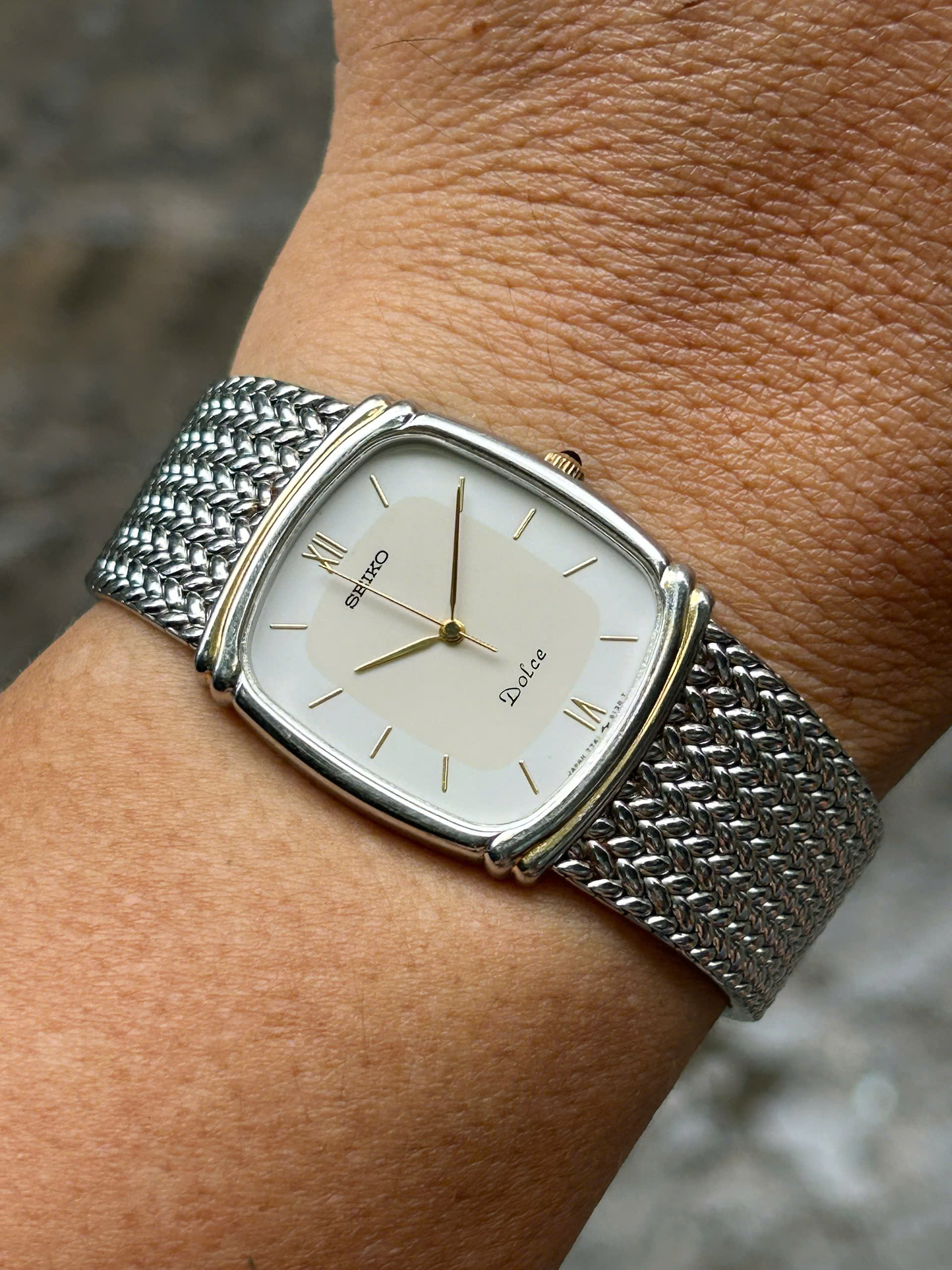 Seiko Dolce Quartz Gold & Silver Tone Mens Watch 7741-5110, case