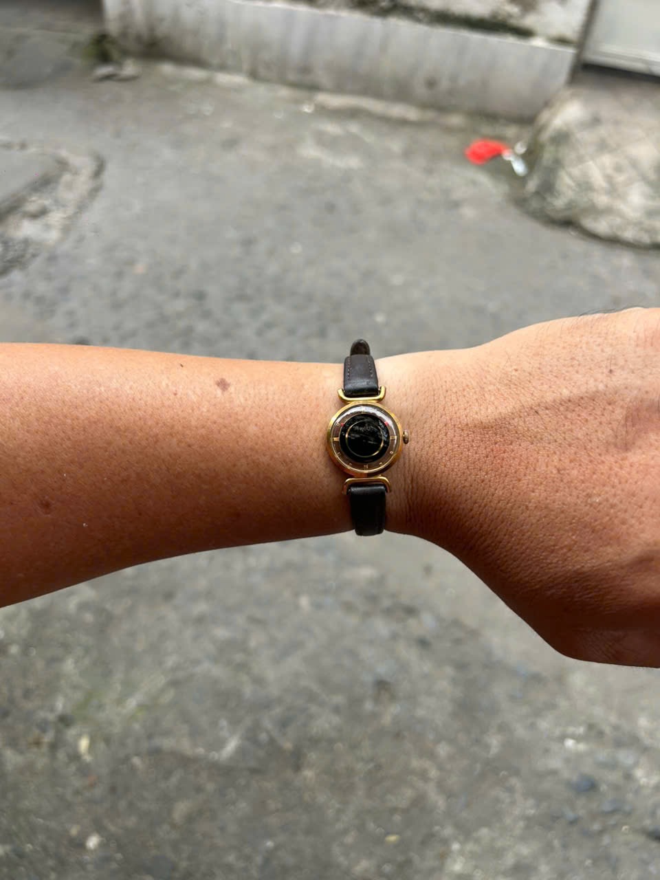 Juvenia 17 jewels hand winding Cal.765 , Swiss made . – Long's