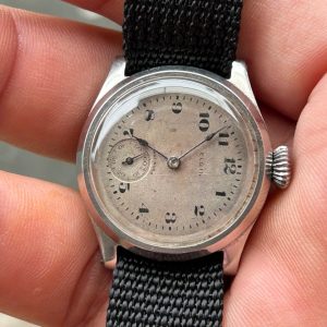 Vintage ELGIN military manual winding watch Acier Staybrite , case no.283640 .