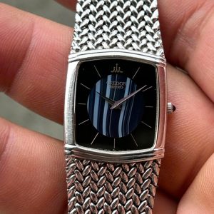 SEIKO Credor lady Quartz watch 6730-5340 Stainless Steel, case no.390278 , made in Japan.