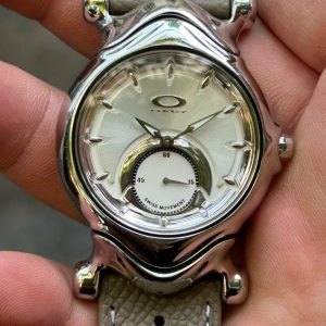 Rare Oakley Vintage watch Sapphire crystal , all stainless steel , Swiss made.