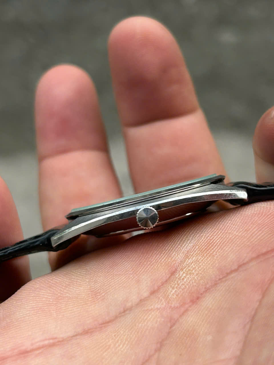 Seiko Chariot hand winding watch 2220-0470, hi beat 28800, case no