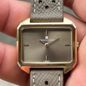 Universal Geneve hand winding 17 Jewels 542129, Case no.3323713, Swiss made.