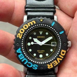 Seiko Diver Scuba 200m Quartz 5H25-6A10 /case no.962523 , made in Japan.