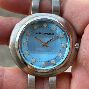 Vivayou quartz watch QW43-R0, made in Japan.