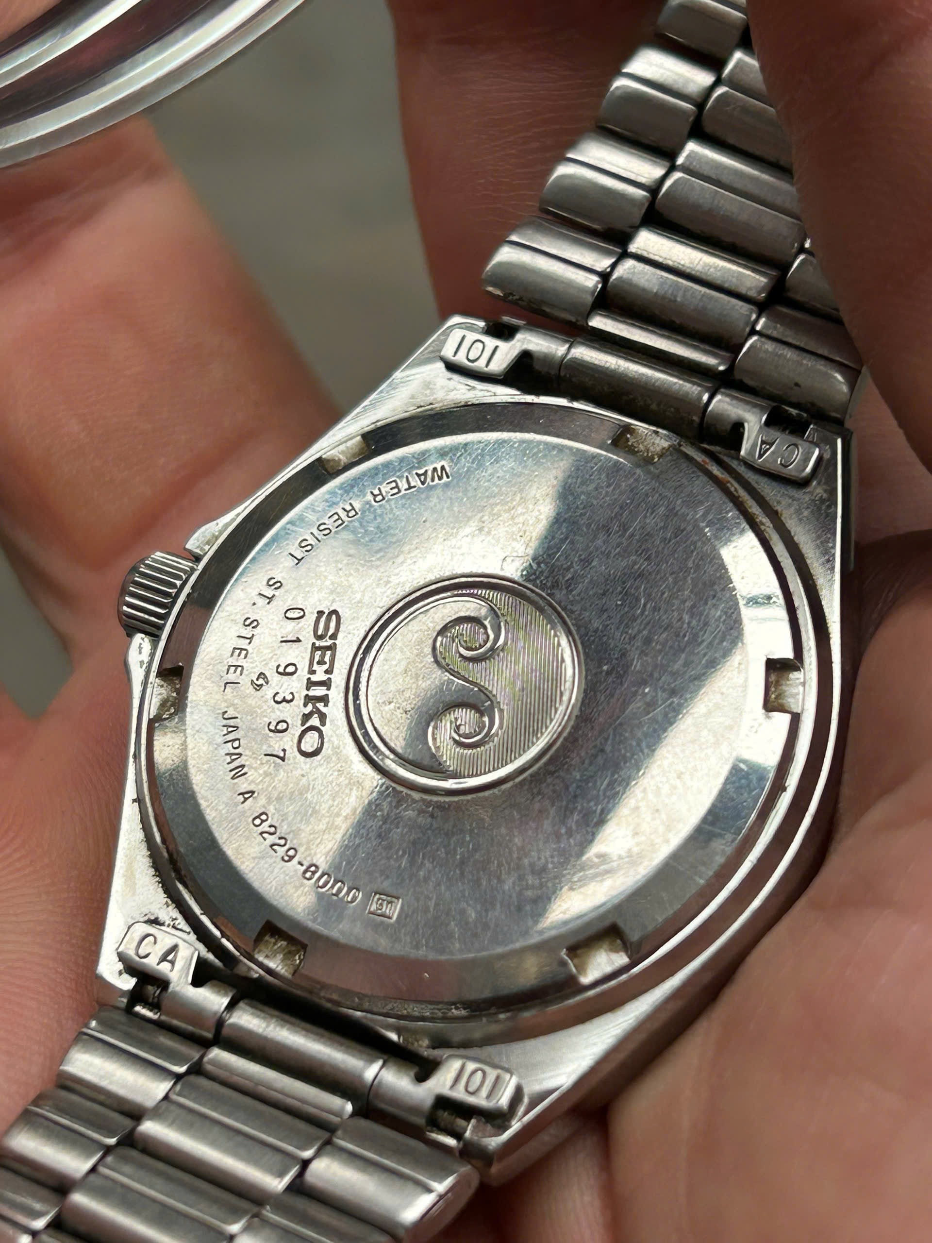 Seiko Silverwave Quartz Watch , 8229-8000 day date, case no.019397