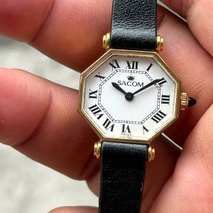 Sacom lady manual winding watch 17 Jewels, case no.455, Swiss made.