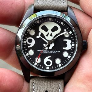 Roberta Scarpa automatic 28800 beat watch RS-6036, made in Japan.