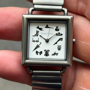 Chantal Thomass – Citizen Quartz 6031-G09323 TA, case no.208014, made in Japan.