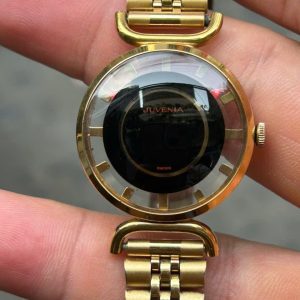 Vintage Juvenia lady 17 jewels hand winding Cal.765, Swiss made .