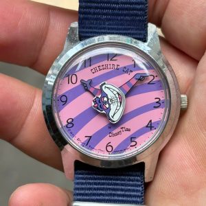Vintage Tomony Disney Time Cheshire Cat Manual winding 5000-8000 Vintage watch, made in Japan.
