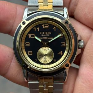 Citizen Quartz watch 2040-202619 K/ Case no.20401282 , made in japan.