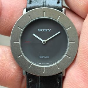 Sony Heartware 6A31-L10524-Y quartz watch SD-1502, made in Japan.
