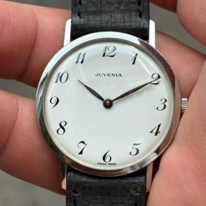 Juvenia 17 jewels hand winding watch /case no.988493 , Swiss made .