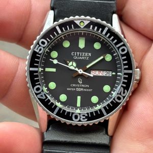 Citizen Diver Quartz Crystron water 150M Resist watch 4-212461 Y, case no.10400330, made in Japan.