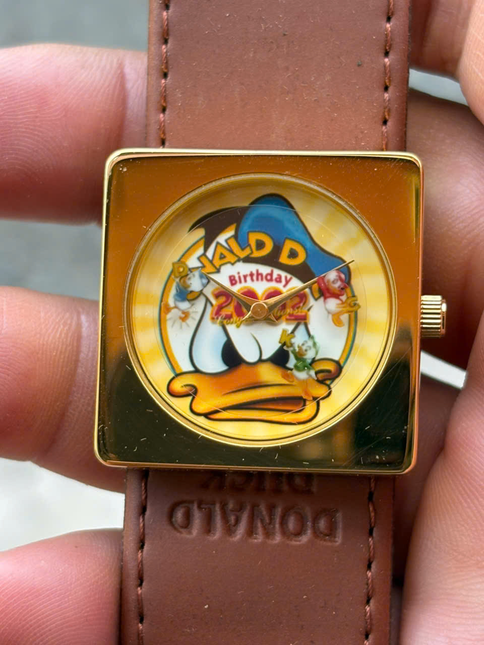 2002's Birthday Disney Store – Donald Quartz Watch stainless steel