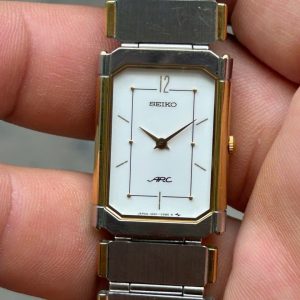 Seiko Quartz ARC 1220-5220 Man watch, case no.550698 , made in Japan.