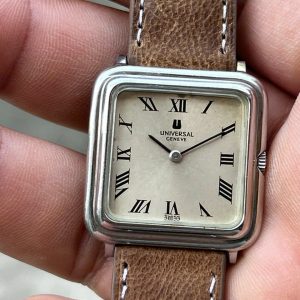 Vintage Universal Geneve manual winding 17 Jewels 842676, Case no.3423564, Swiss made.