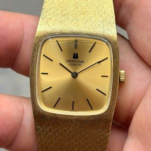 Vintage Universal Geneve manual winding 17 Jewels 542014 01, Case no.3547267, Swiss made.
