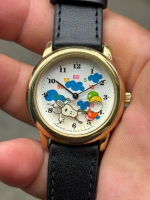 PEANUTS - Crater quartz watch , stainless steel back, Japan movement.