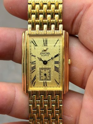 Enicar Quartz Watch LA CHAUX-DE-FONDS Stainless Steel back 980-8820 M, made in Japan.