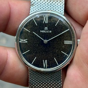 Vintage Milus manual winding 17 jewels watch, case no.10294 , Swiss made .