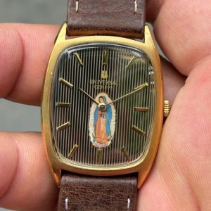 Vintage Universal Geneve manual winding 17 Jewels 542137, Case no.3497058, Swiss made.