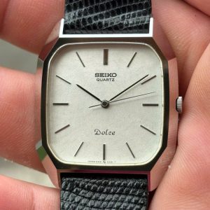 Seiko Dolce 5931-5300 SHA Stainless Steel back Quartz Mens Watch, case no.260485, made in Japan.