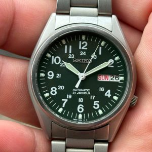 Seiko SKX Military Dial Automatic SKX427 7S26-3060 / case no090364., made in Japan.