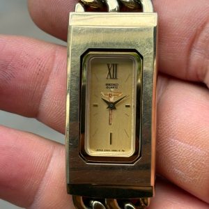 Seiko bracelet quartz watch 2E20-5410, case no.540612, made in Japan.