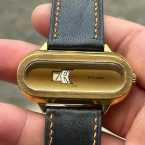 Vintage Wittnauer Geneve Jumping hour Manual Winding watch , Swiss made.